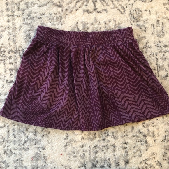 Forever 21 Purple Knit Pattern Skirt Size Medium - Picture 4 of 7